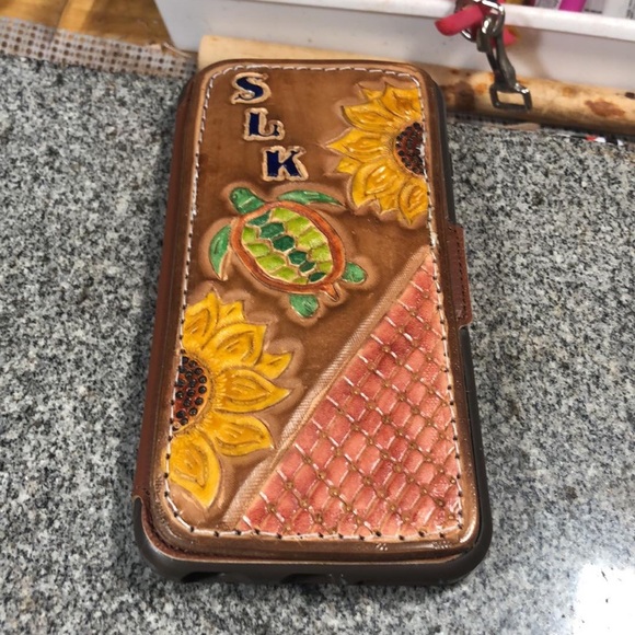 Hand tooled phone cases - Picture 2 of 8